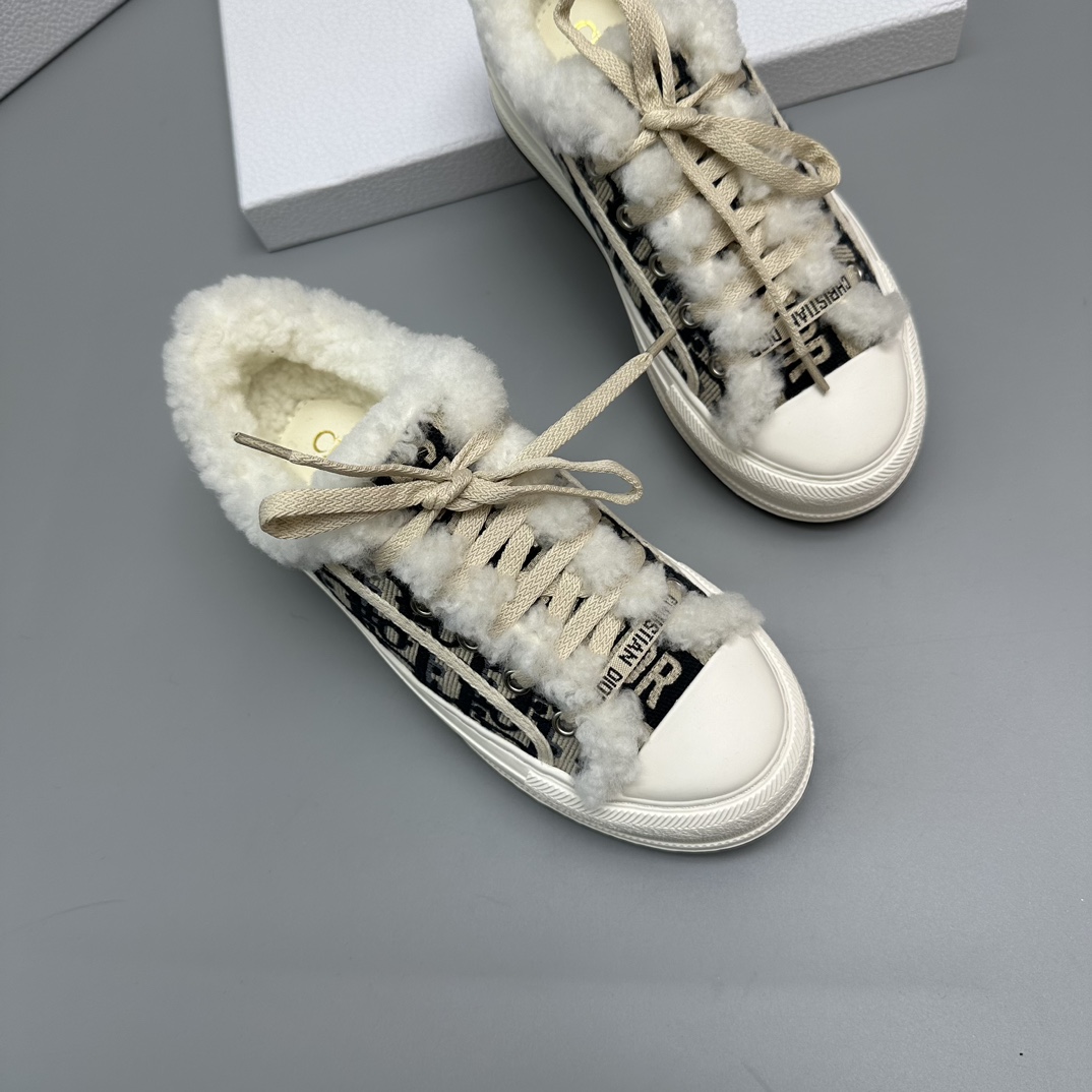 DiorAlps Walk’n’Dior 플랫폼 스니커즈