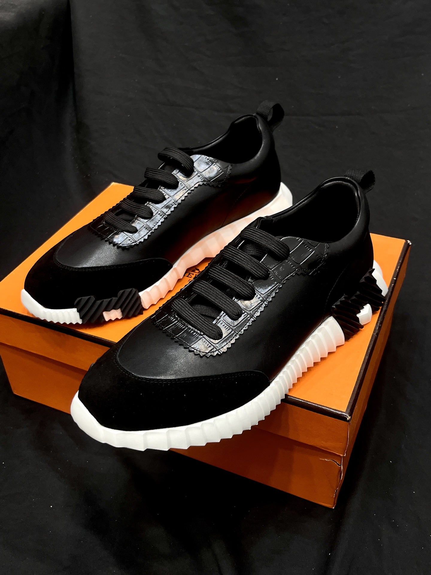 에르메스 Bouncing 남성 스니커즈