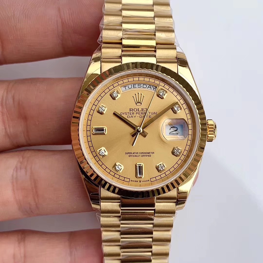 EW | 2836 무브먼트 | 36mm | 데이데이트 Day-date