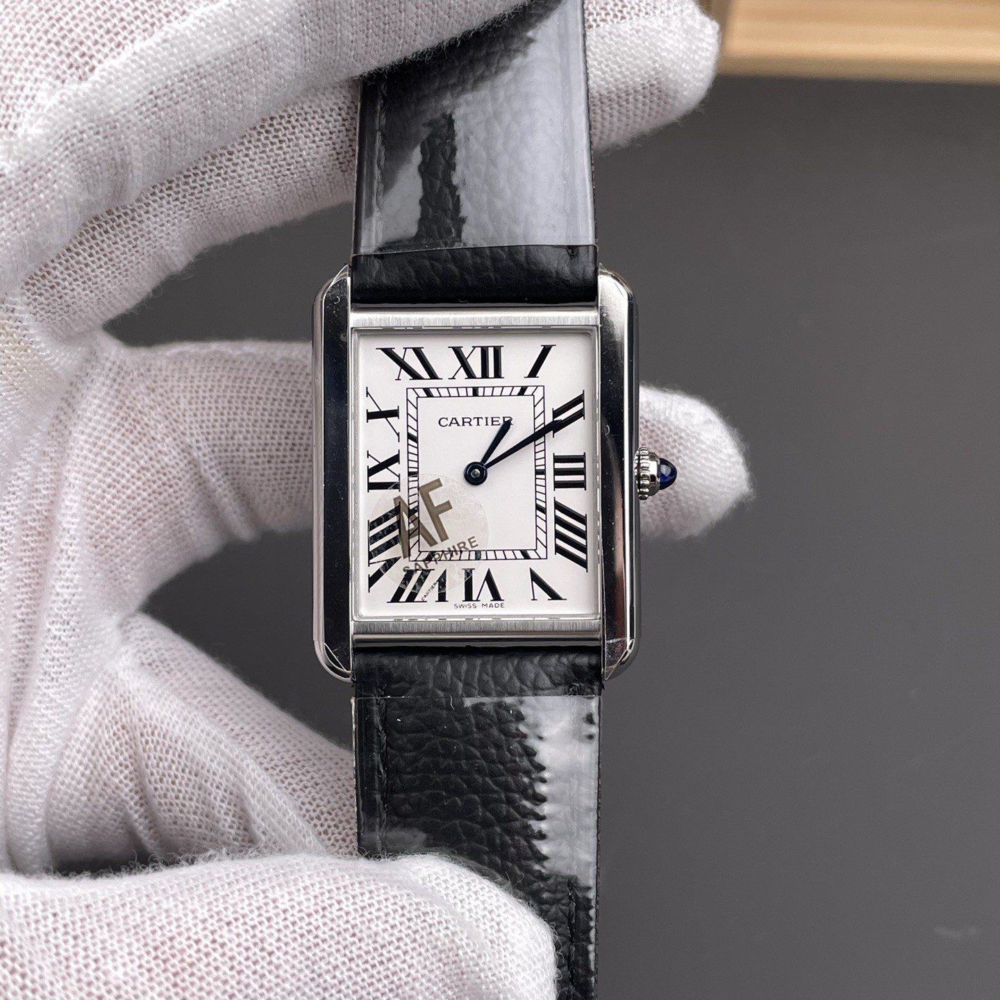 AF | 쿼츠 무브먼트 l 34.8x27.4mm l 까르띠에 탱크 solo