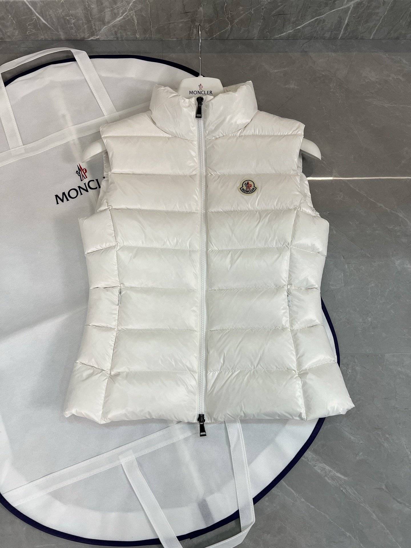 Moncler Ghany 여성 다운 베스트