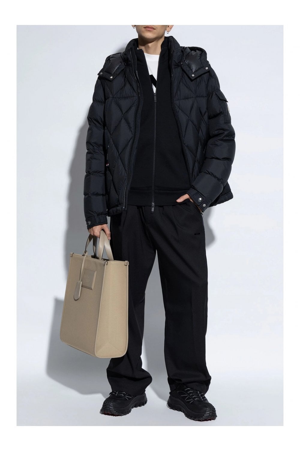 몽클레어 Averole 남성 숏 다운 재킷