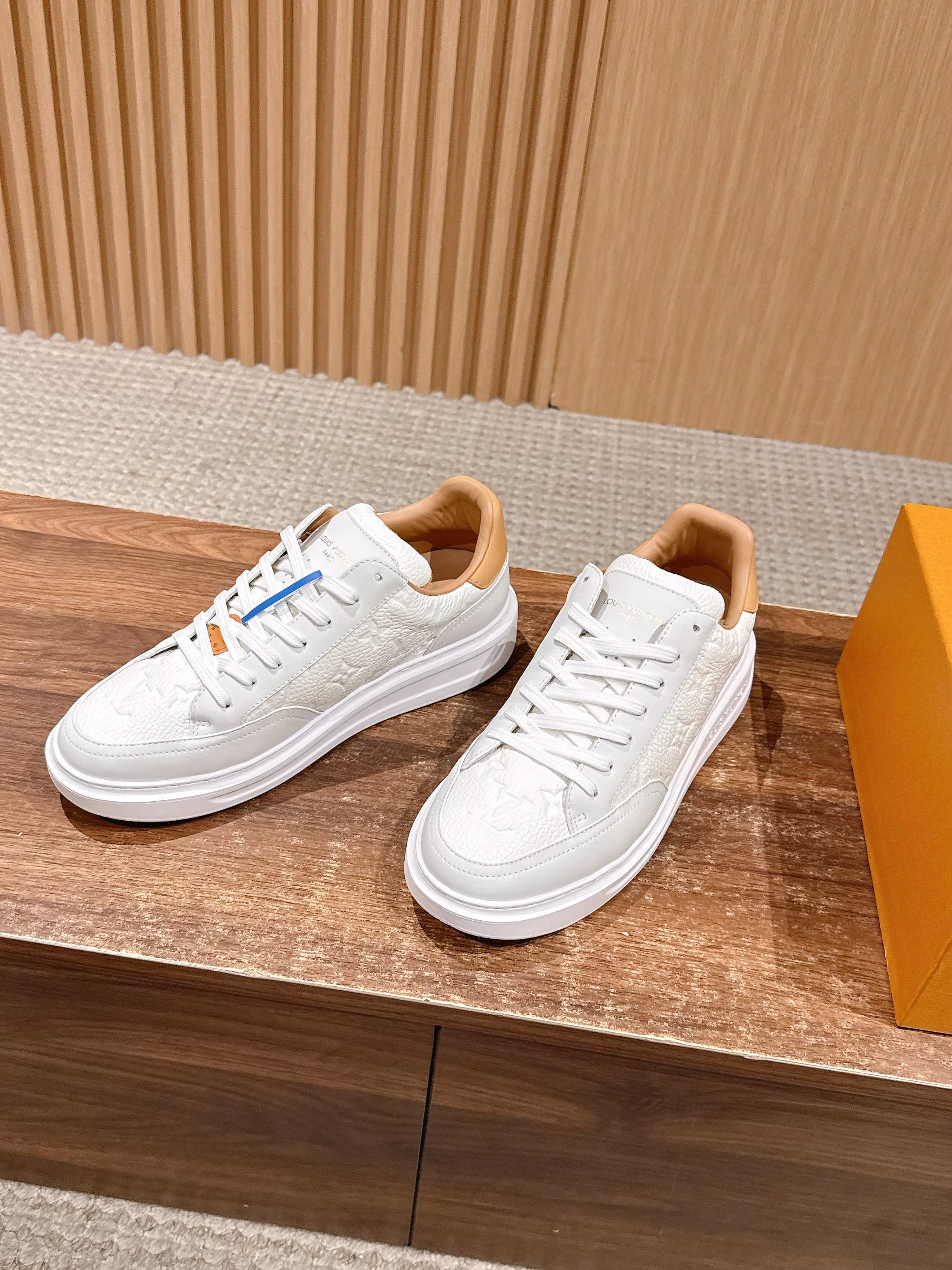 루이비통 베버리힐즈 스니커즈 1A8V3J