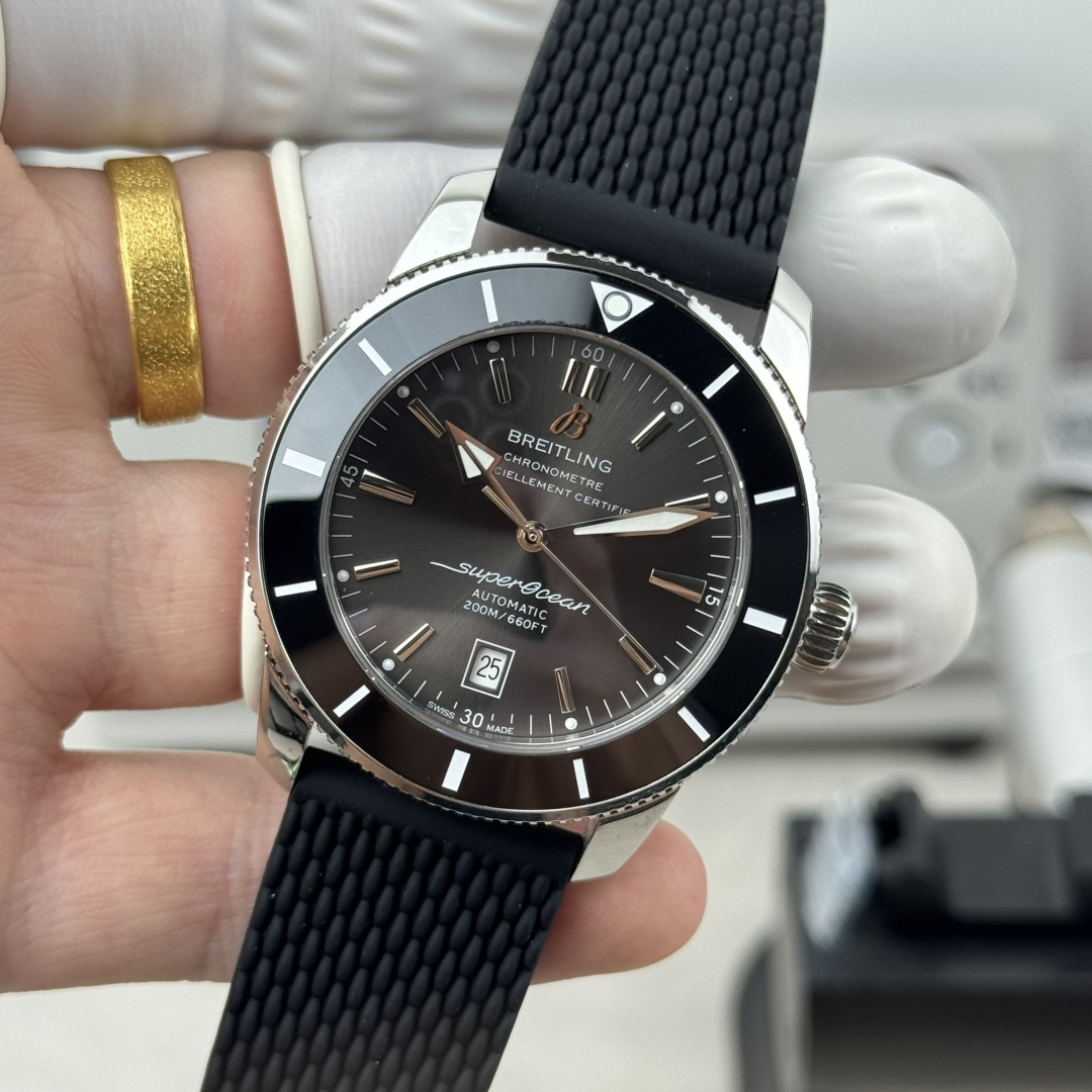 BLS l 2824 cal B20 l  42 mm l 브라이틀링 슈퍼오션 헤리티지 B31