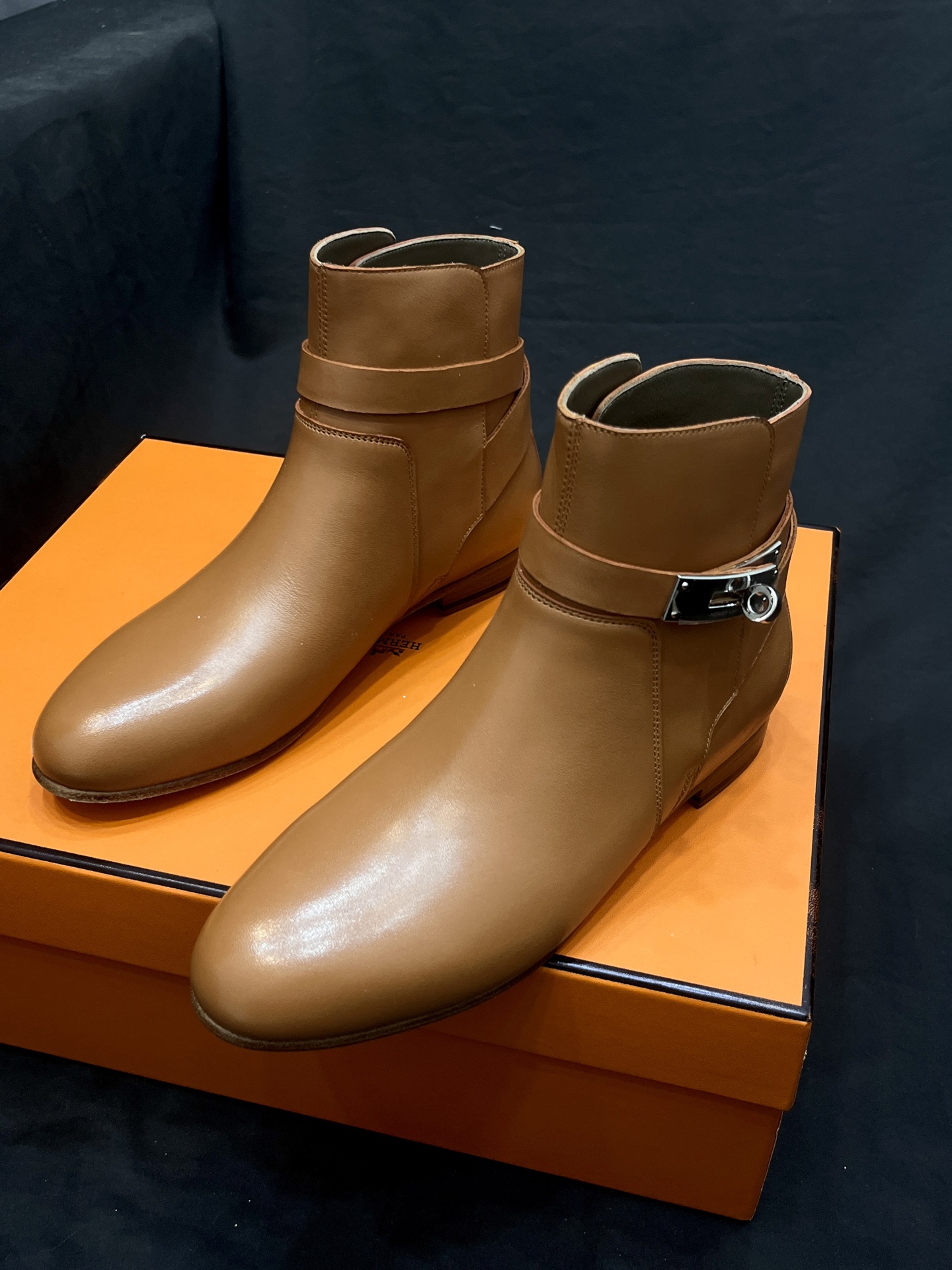 에르메스 네오 앵클 부츠