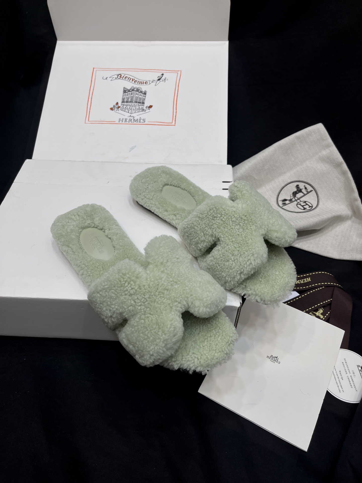 에르메스 시어링 퍼 슬리퍼