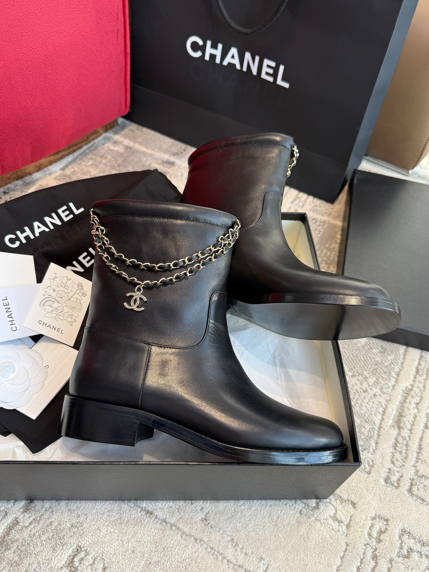 샤❤넬  25FW 25B 스웨이드 부츠