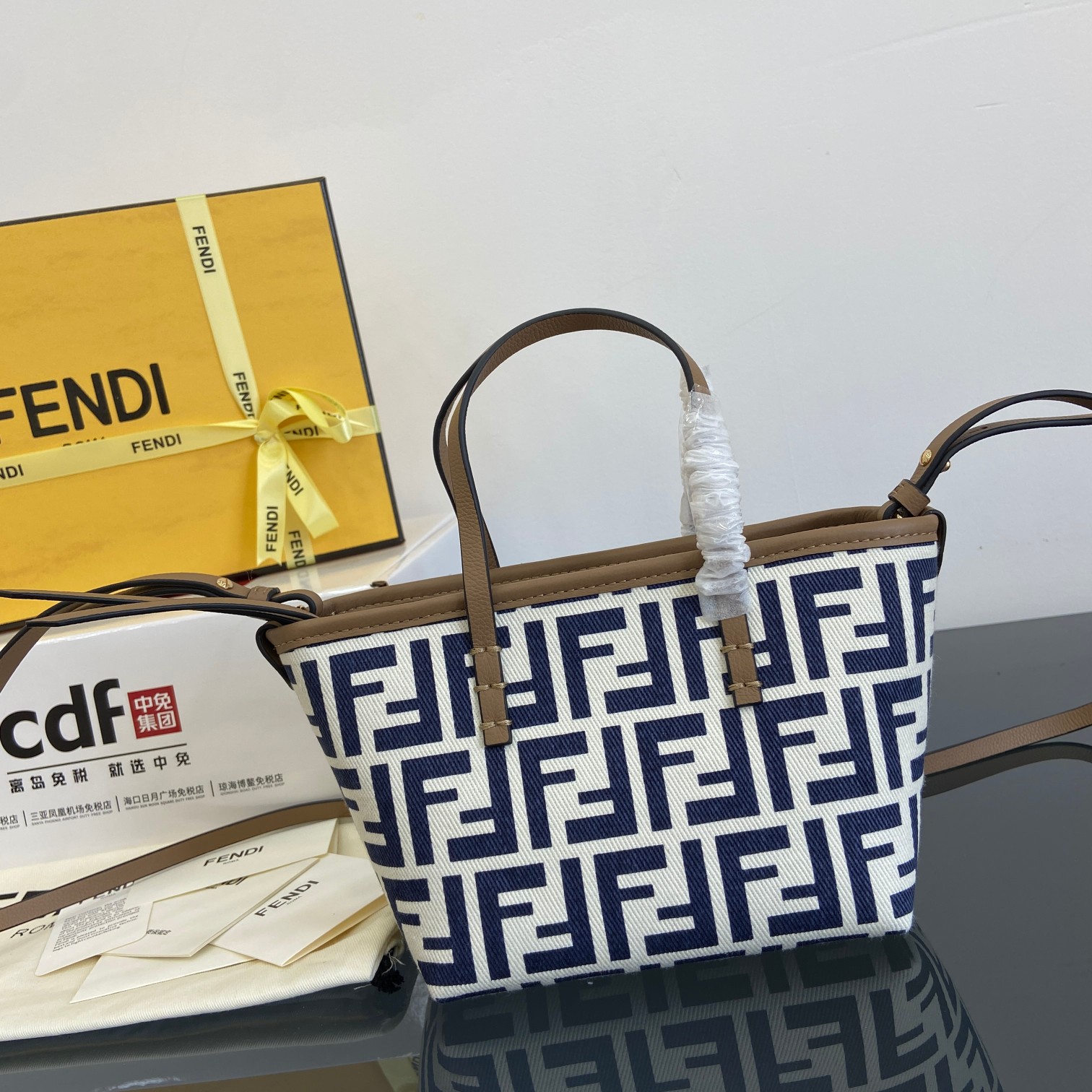 펜디 자카드 롤 미니 토트백  23*19.5*15