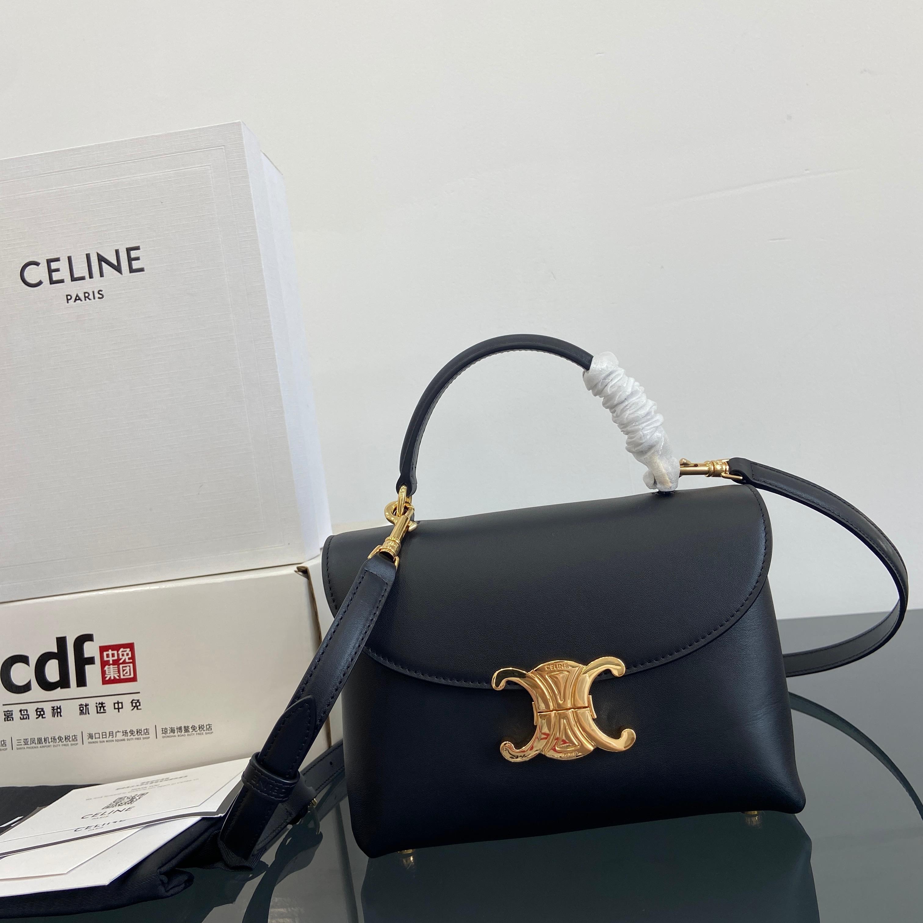 셀린느 크림 틴 소프트 새틴  니노 백 118113  20.5x13x8cm