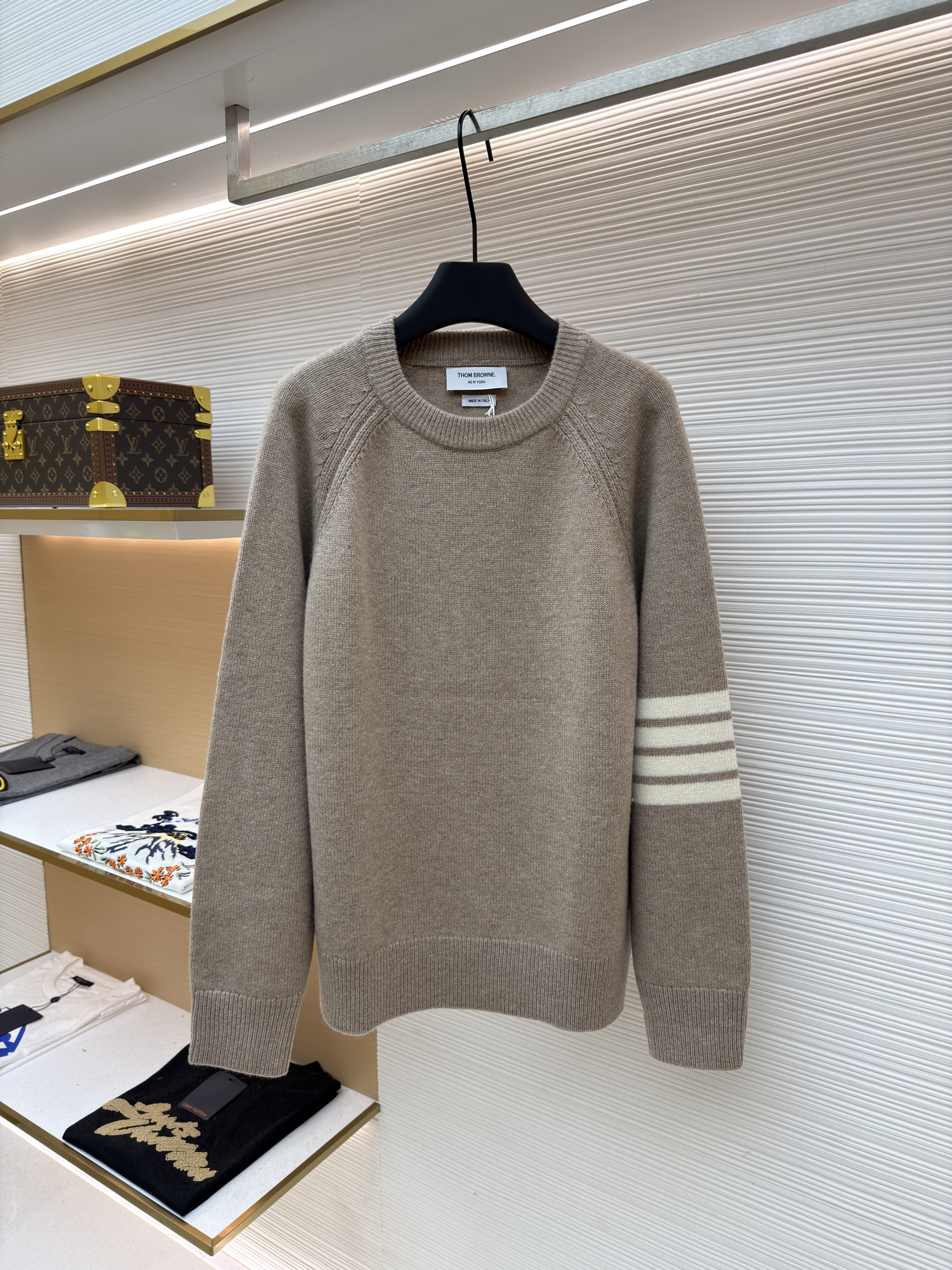 Thom Browne 셰틀랜드 울 4-바 릴렉스 핏 풀오버