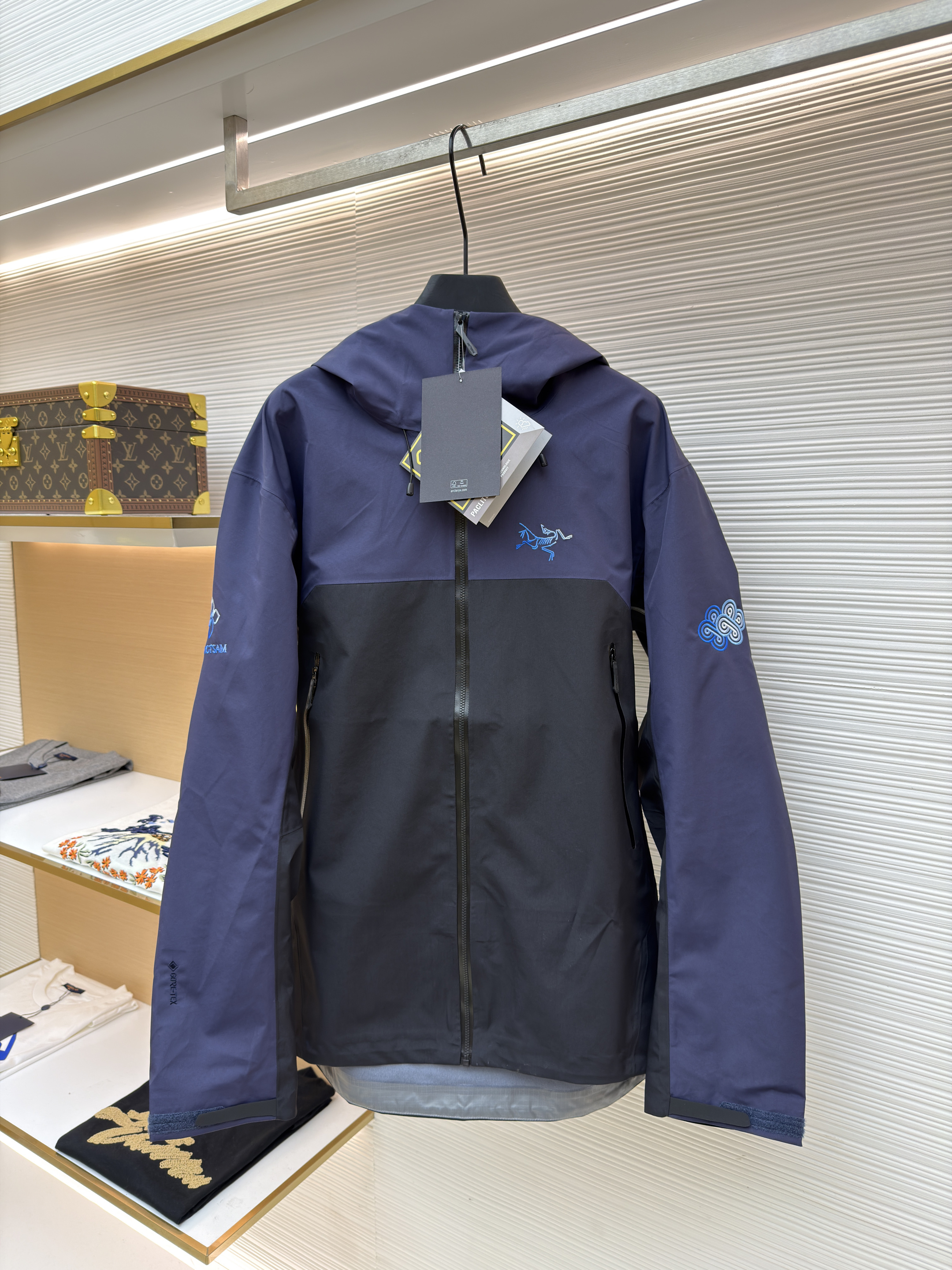 아크테릭스 [ARC'TERYX] 수입고급 알파 SV 7 자켓