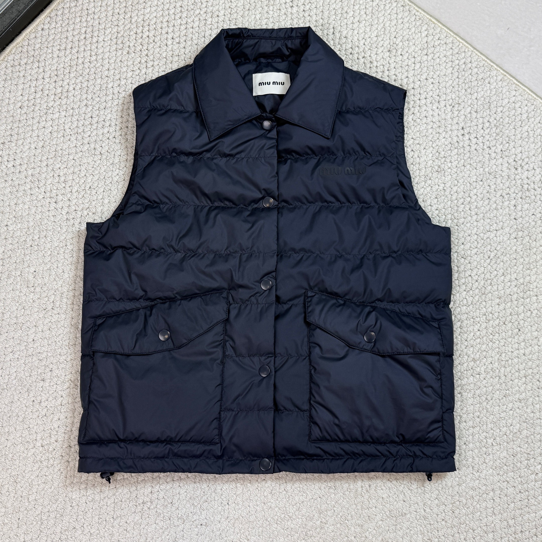 미우미X 하이넥 카라 다운 베스트