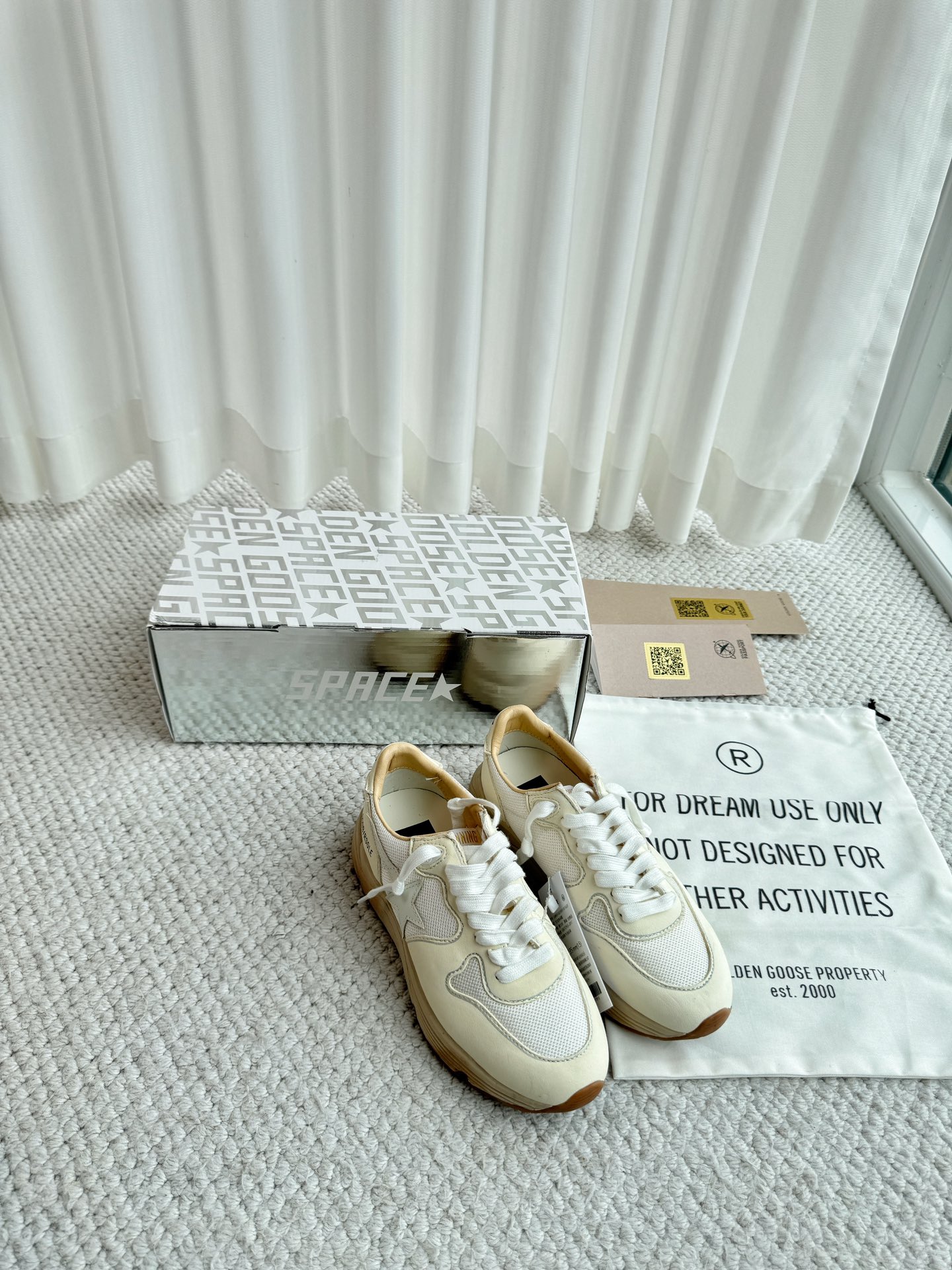 골든구스 런닝솔 스니커즈