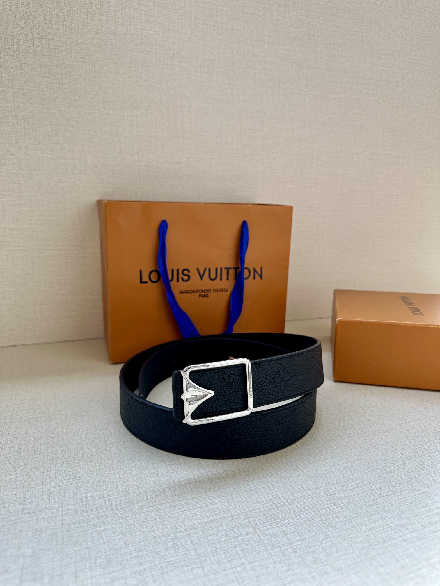 루이비통 벨트 35mm 베니스 M8631S