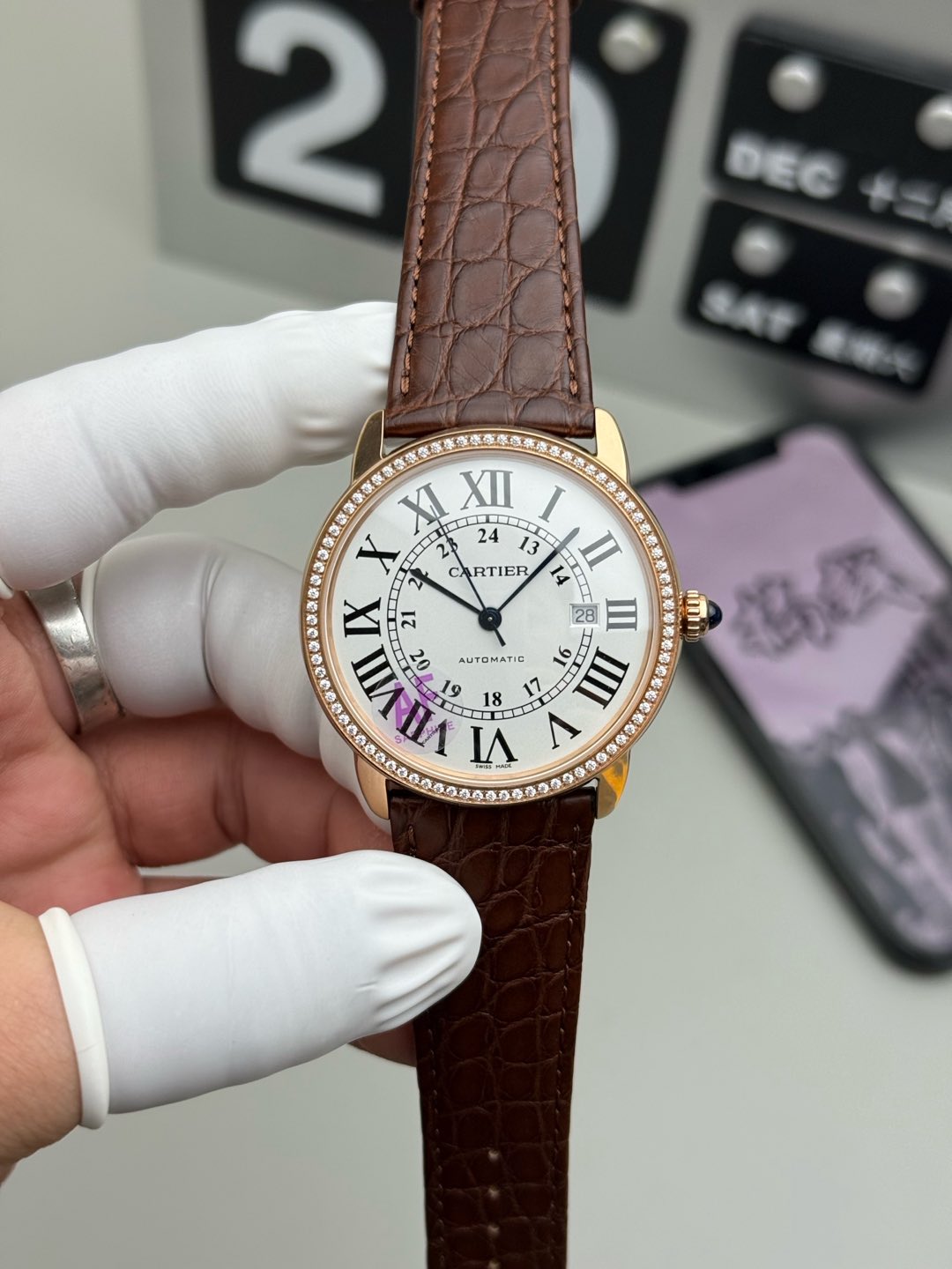 AF | 9015 l 42mm l 카르티에 Ronde