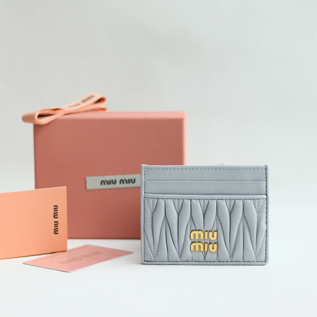 미우미우 로고 레터링 카드홀더