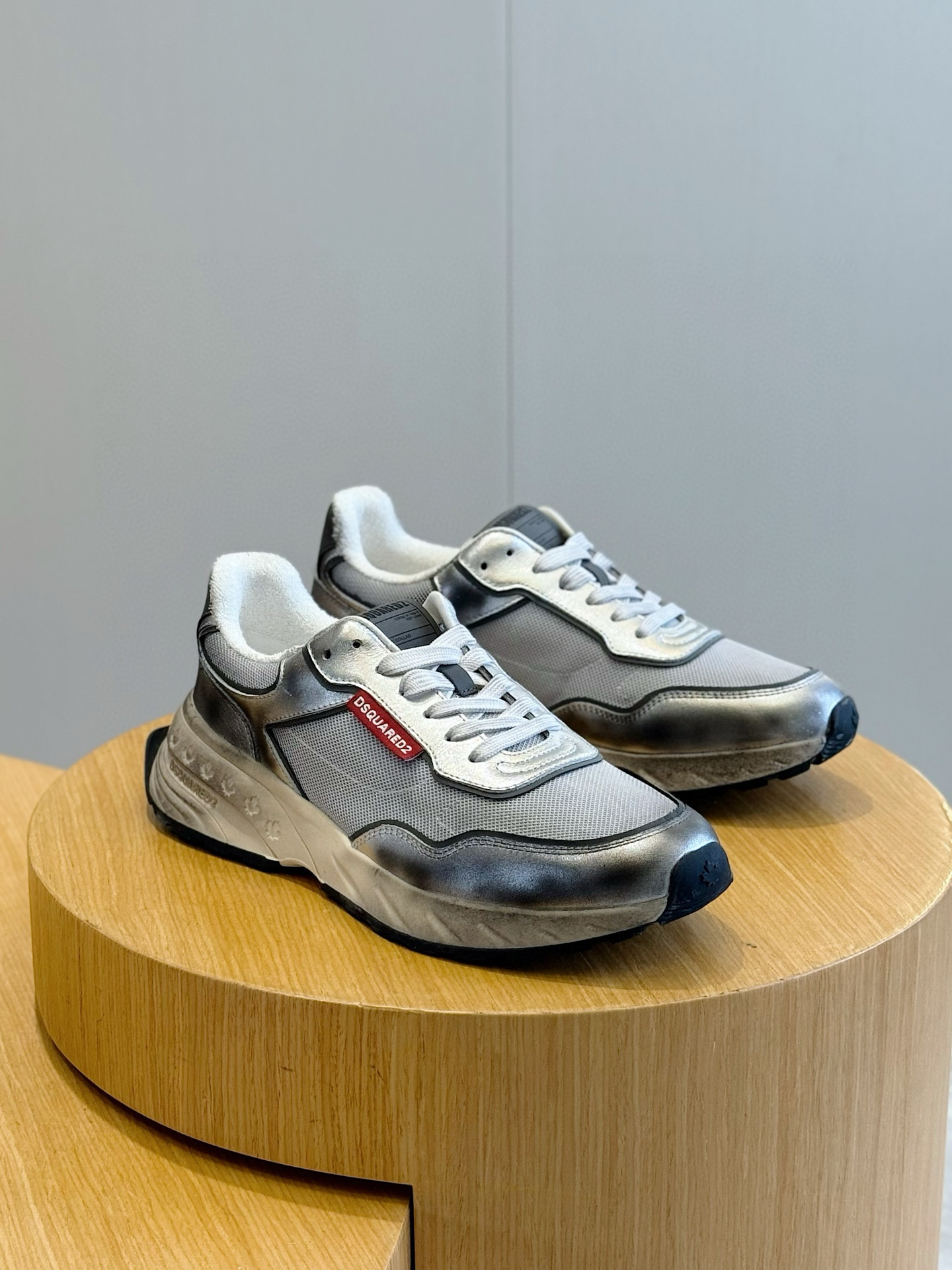 디스퀘어드2 스프린터 스니커즈