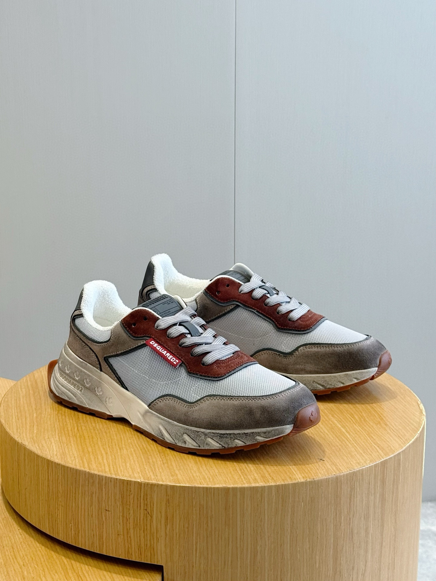 디스퀘어드2 스프린터 스니커즈