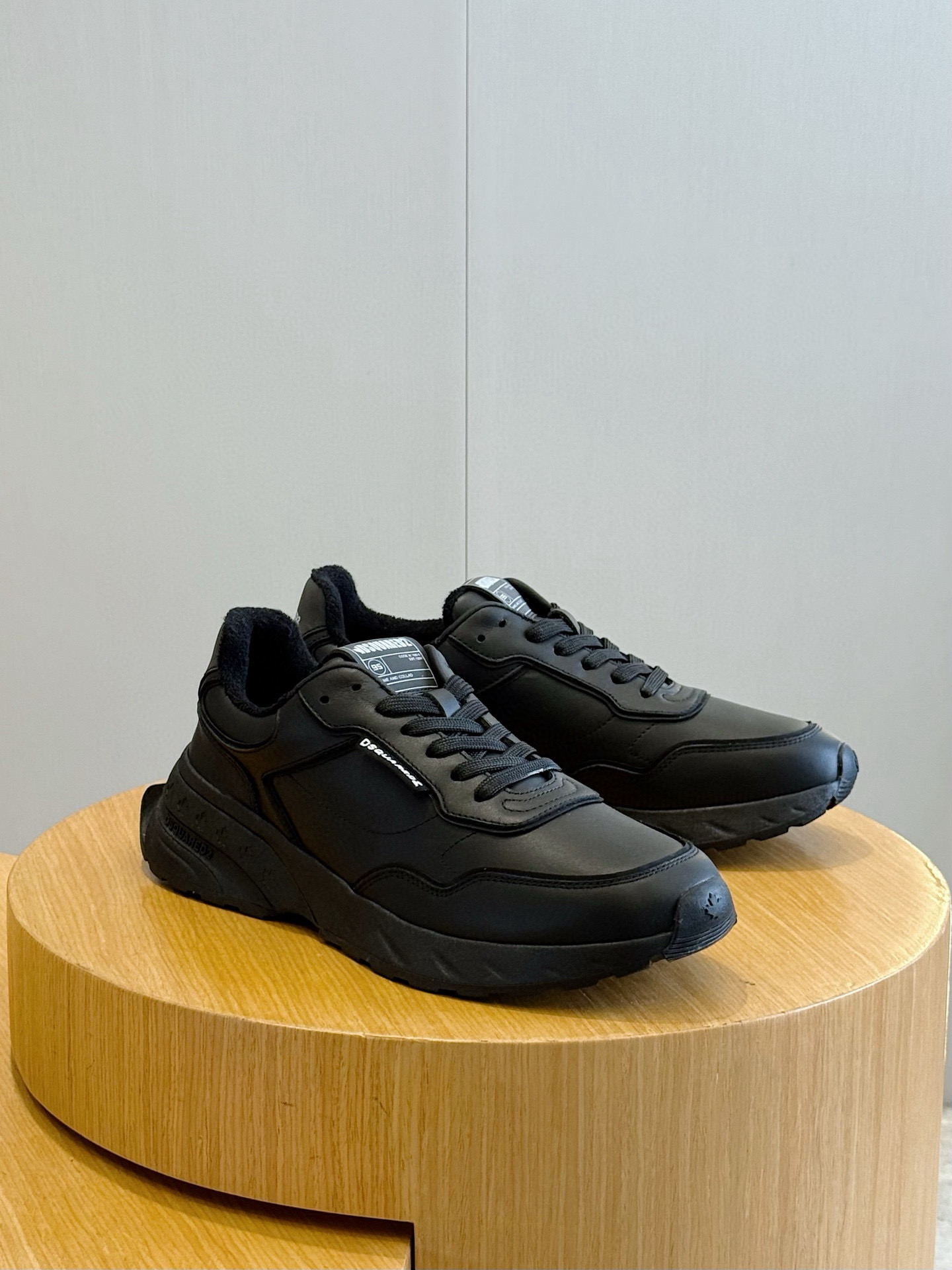 디스퀘어드2 스프린터 스니커즈