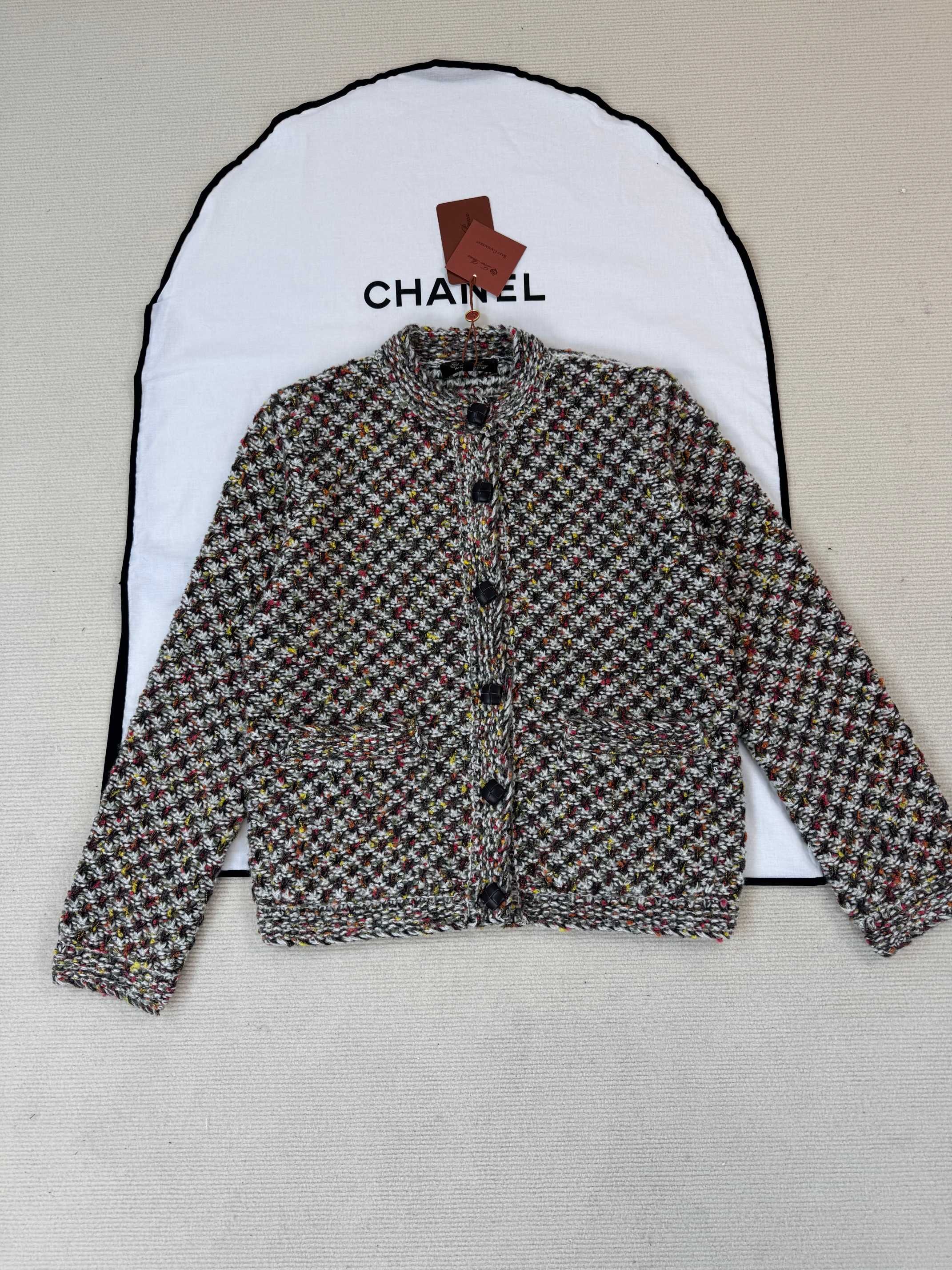 로로피아나 테이 재킷