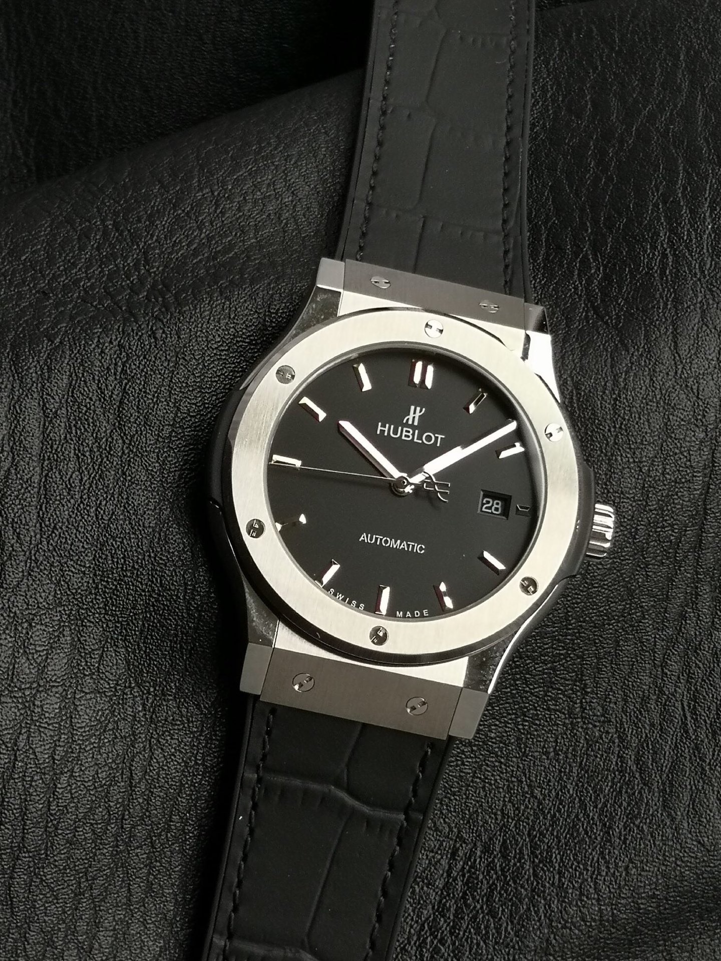 HB l HUB1110 l 42mm l Hublot Classic Fusion