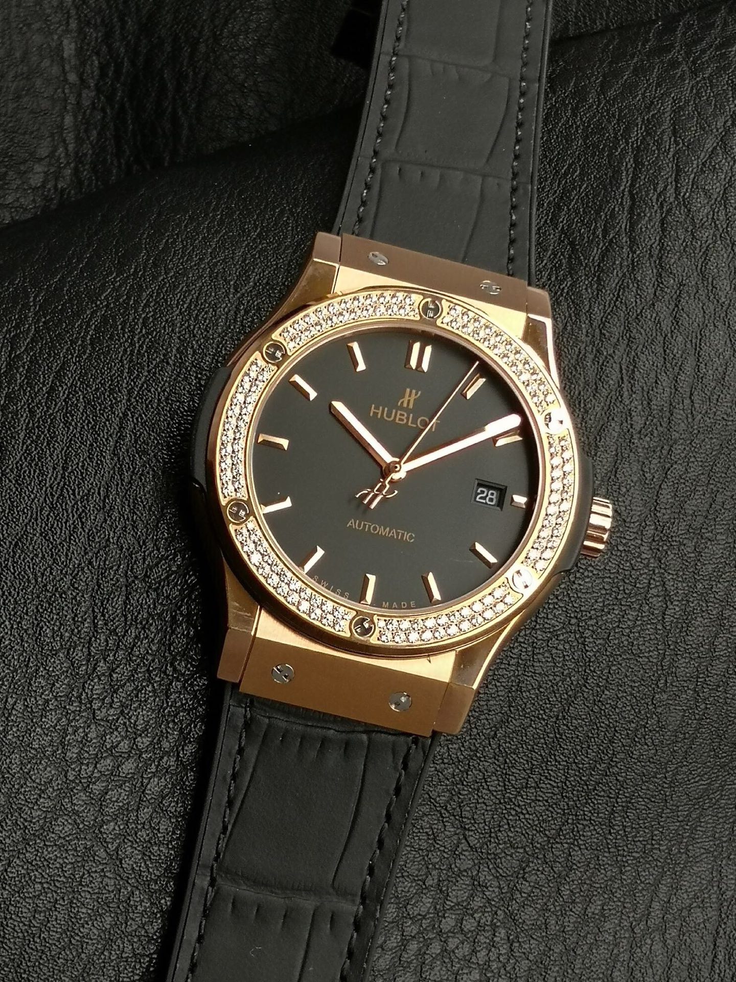 HB l HUB1110 l 42mm l Hublot Classic Fusion