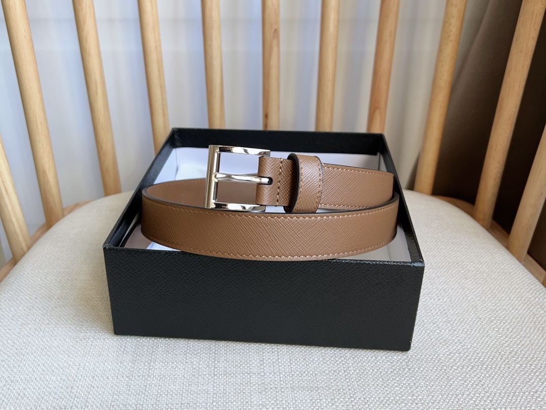 Prada 사피아노 가죽 벨트 2.5cm