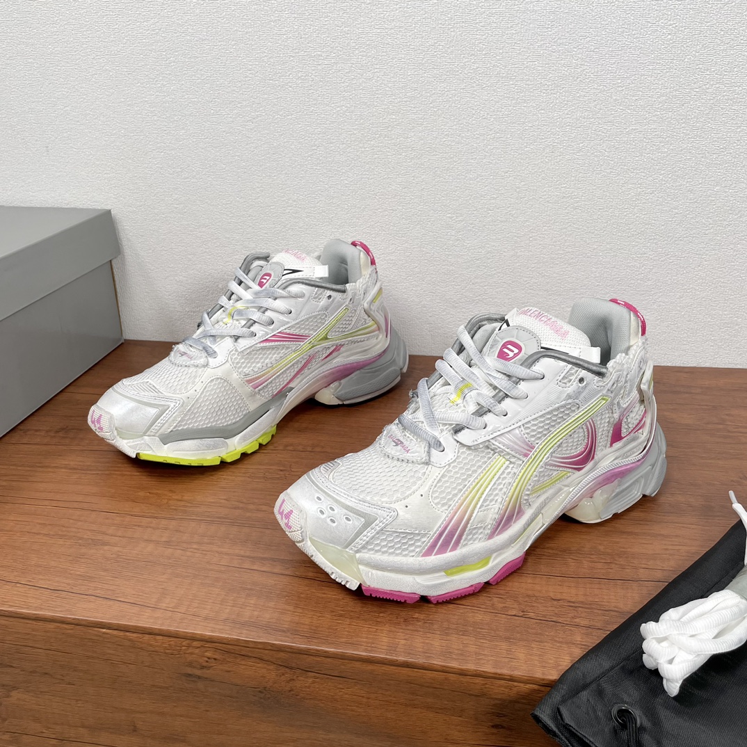 발렌시아가 25SS  Runner 7.5  스니커즈