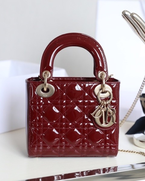 디올 Lady Dior  mini 17*15*7cm