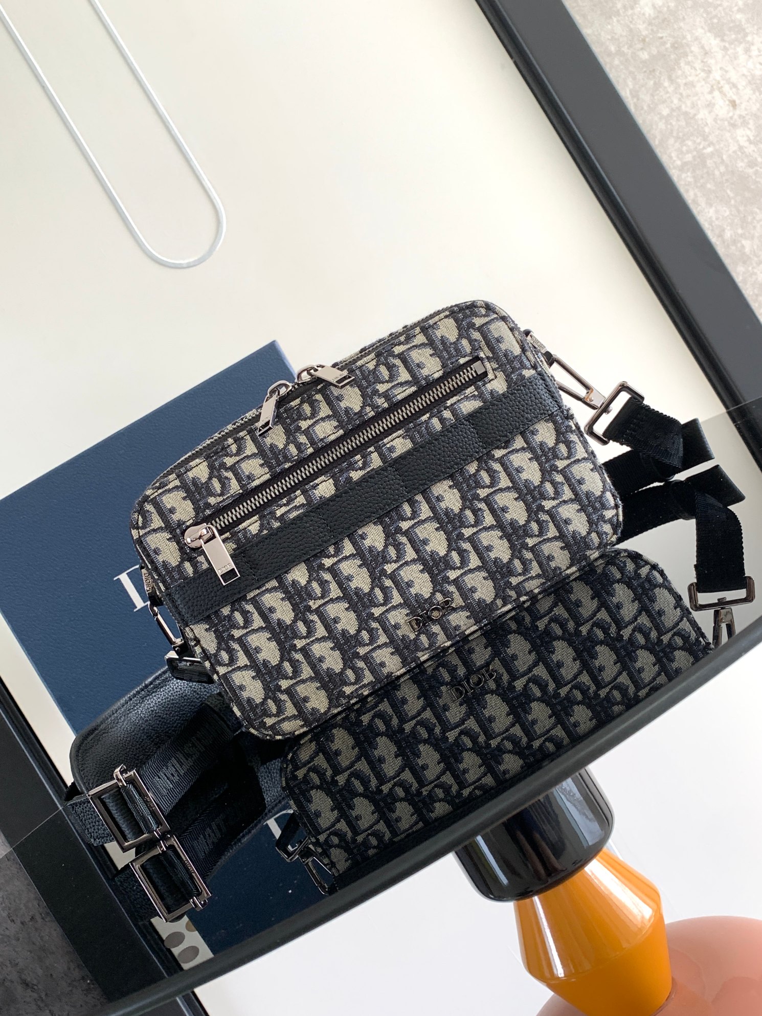 디올 백화점 25SS 오블리크 사파리 메신저 백 1ESPO206  22 x 15 x 6