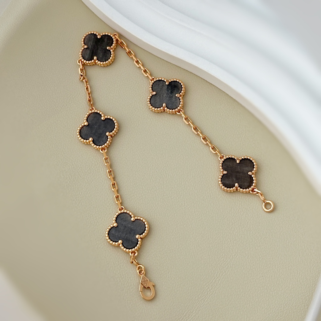 Van Cleef & Arpels -반클리프퓨어알함브라팔찌