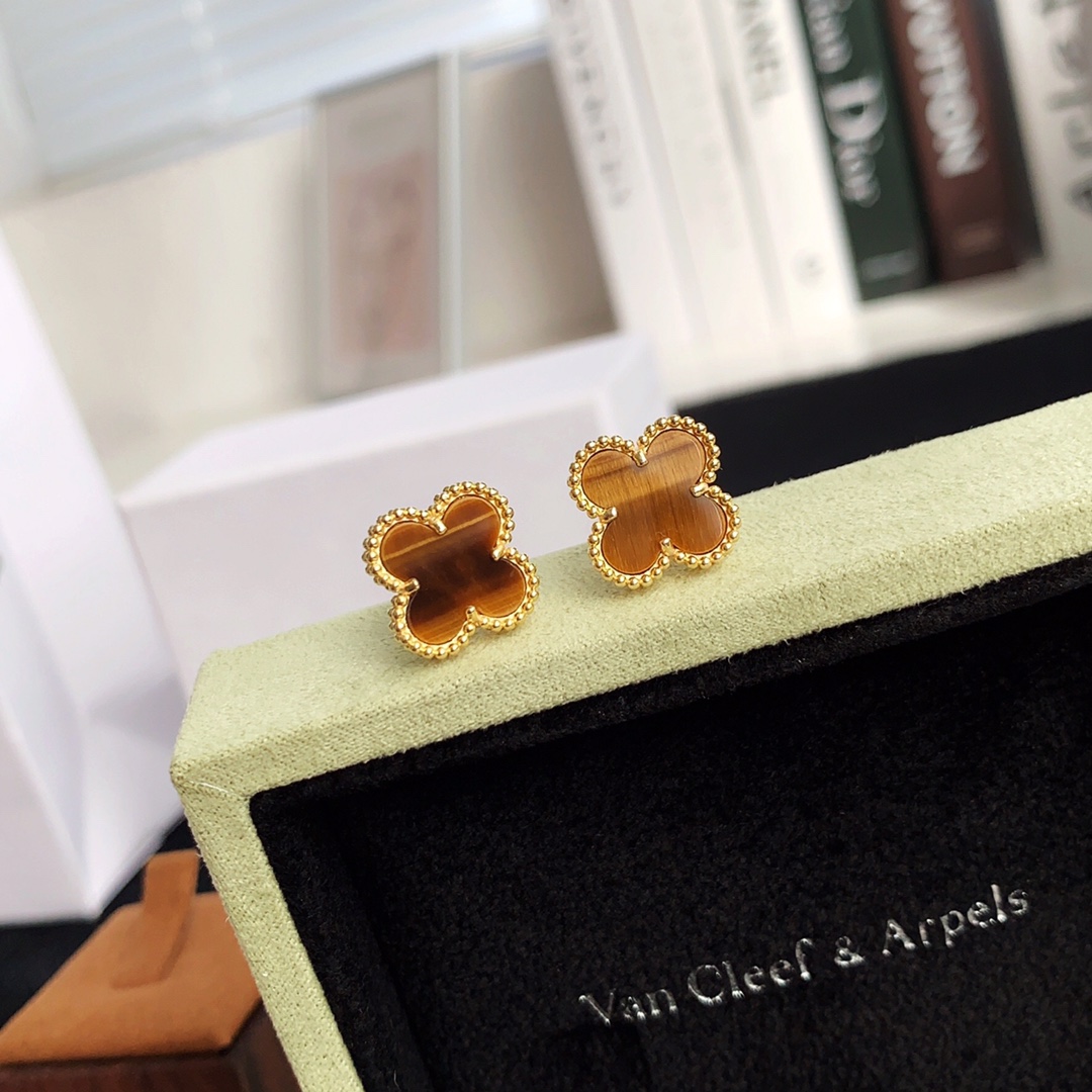 Van Cleef & Arpels -빈티지 알함브라 이어링