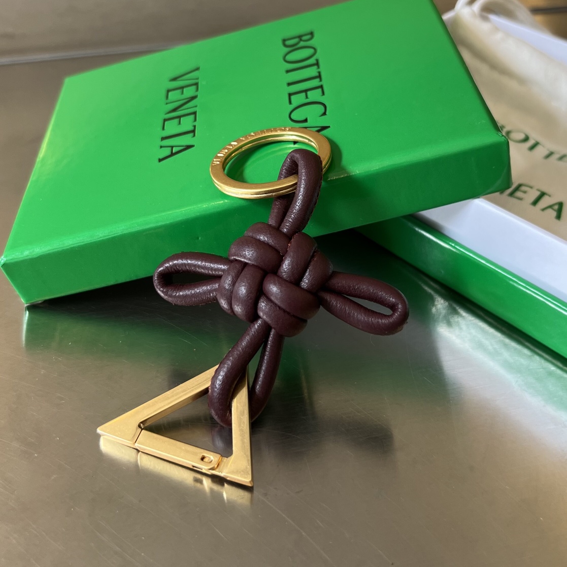 트라이앵글 키 링 에 대한 여성 에 패러킷