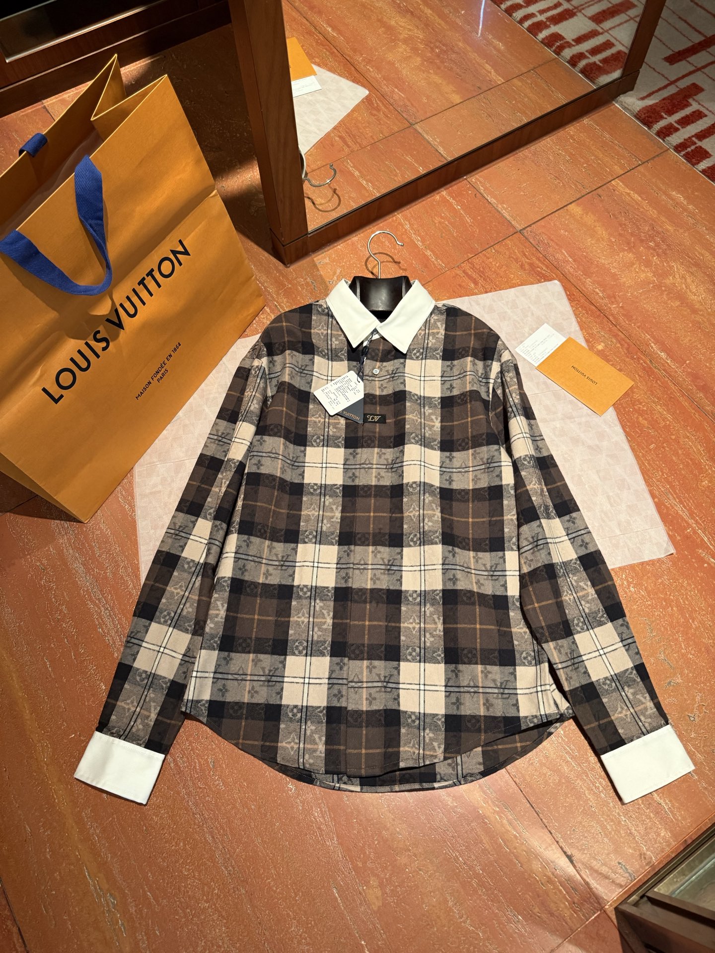 1AIKAN 모노그램 플란넬 롱 슬리브드 폴로 셔츠