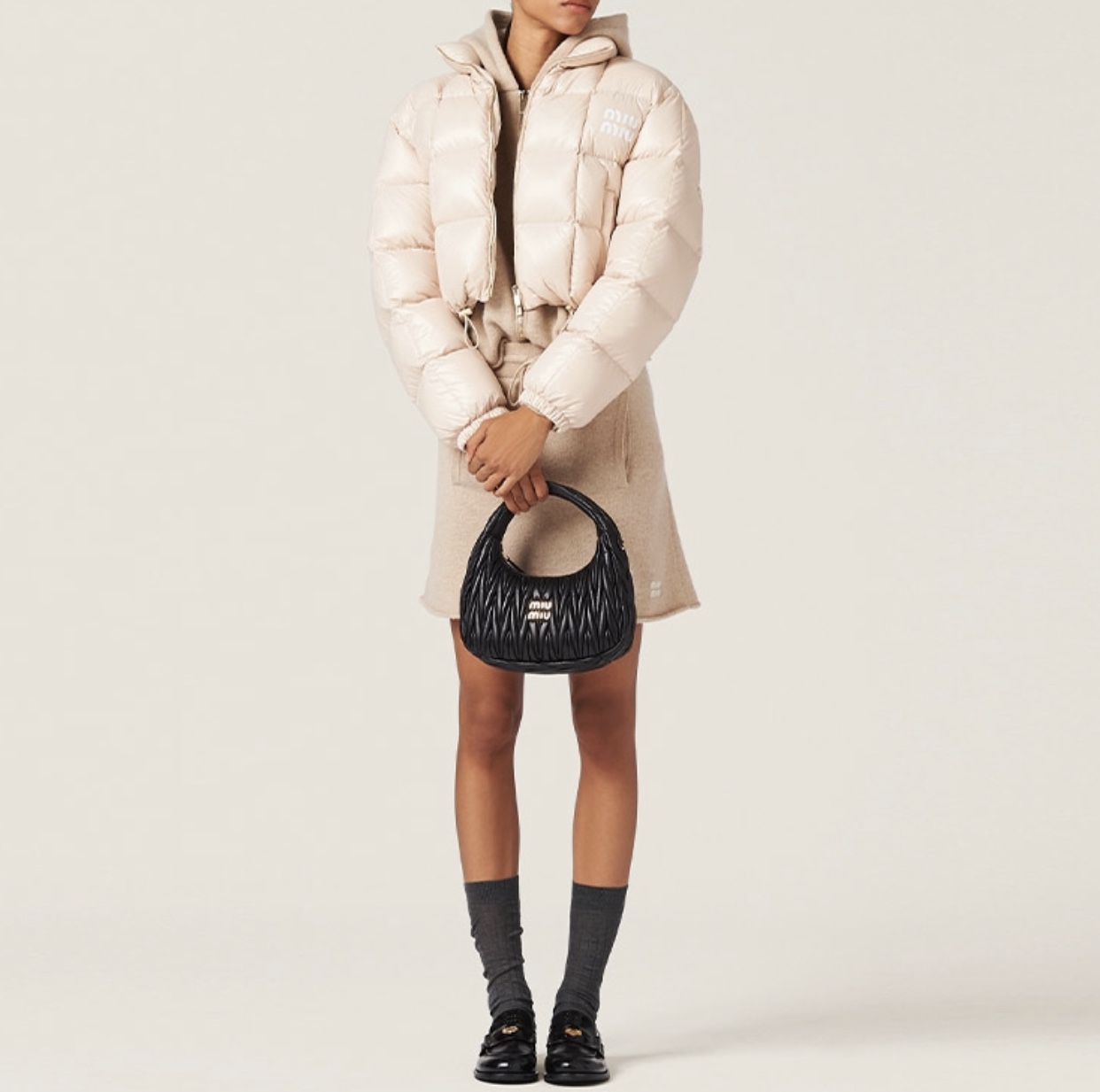 미우 미우 나일론 크롭 다운 자켓