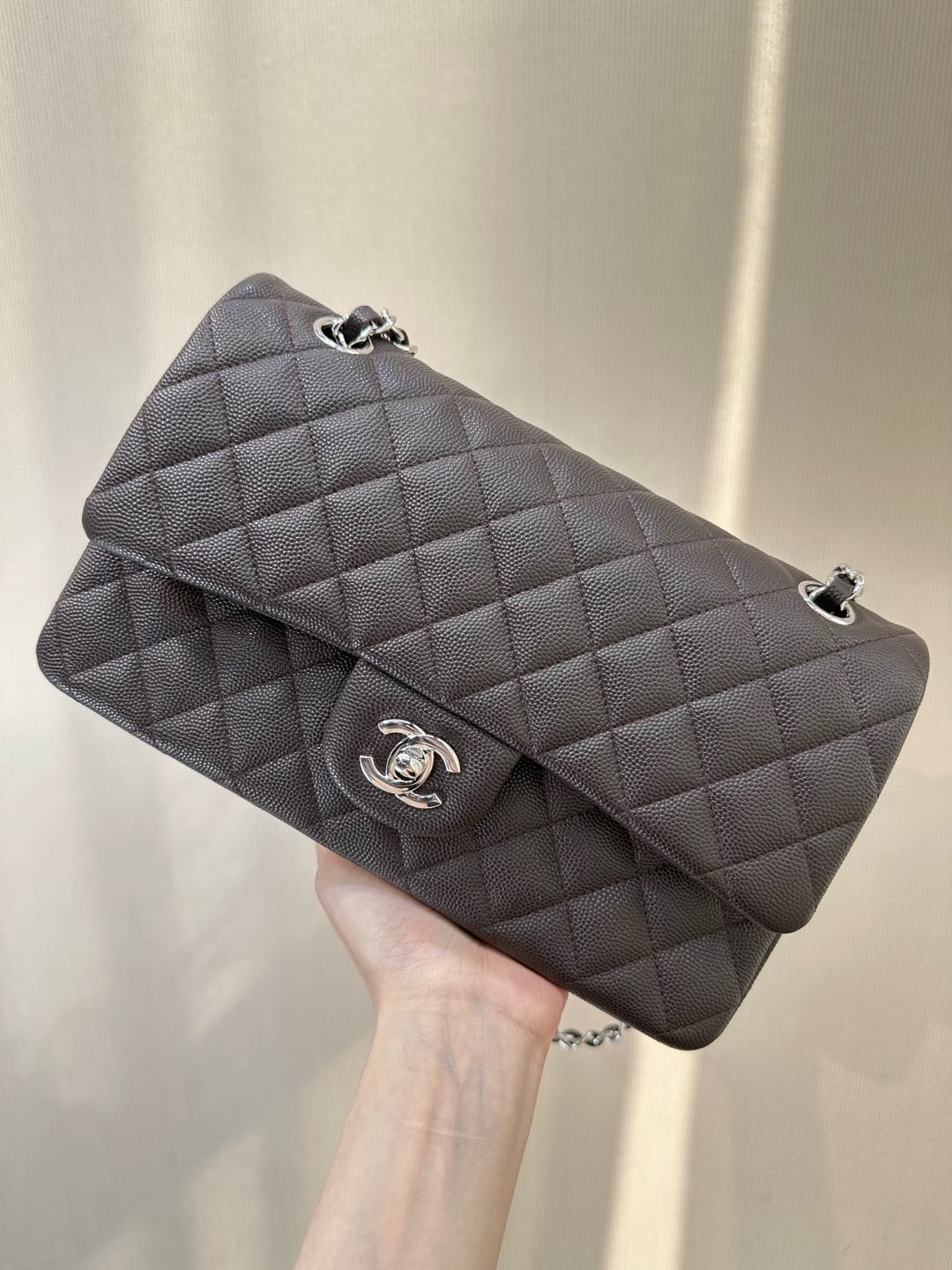 샤❤넬 클래식 캐비어 플랩백 미디움 25.5cm 112