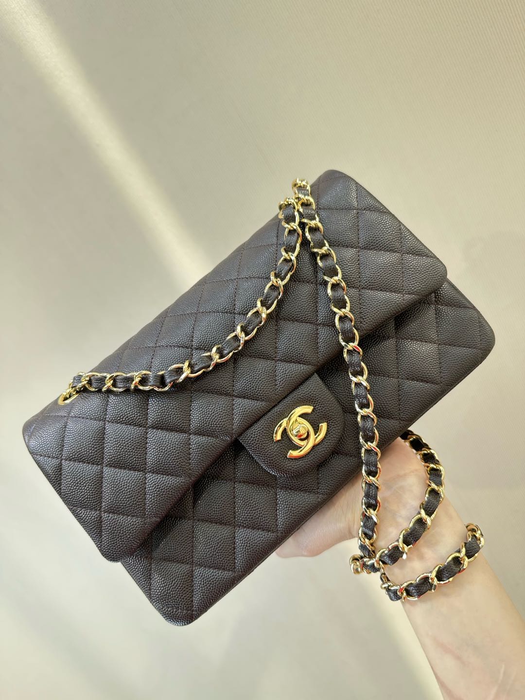 샤❤넬 클래식 캐비어 플랩백 미디움 25.5cm 112