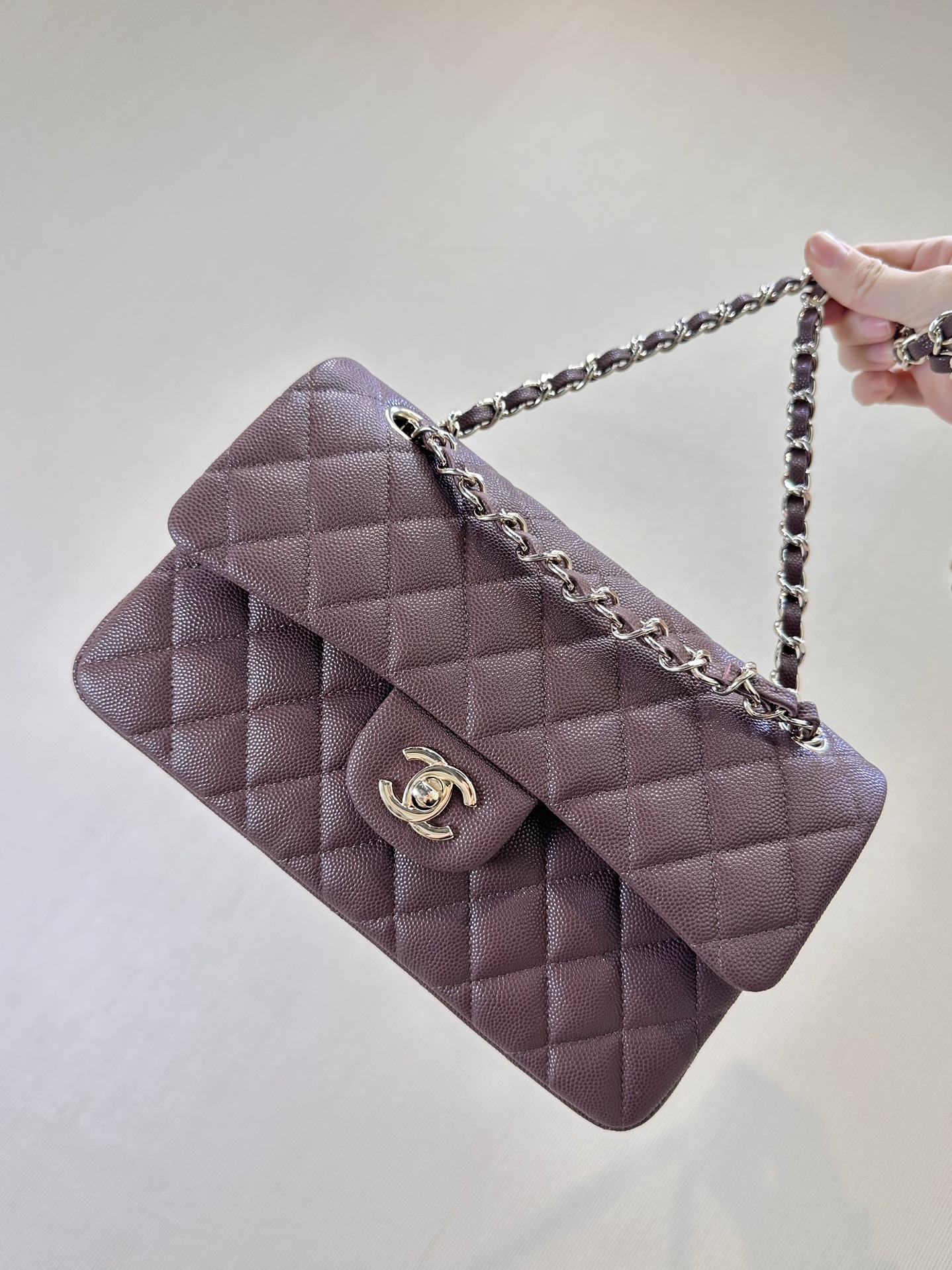 샤❤넬 클래식 캐비어 플랩백 미디움 25.5cm 112