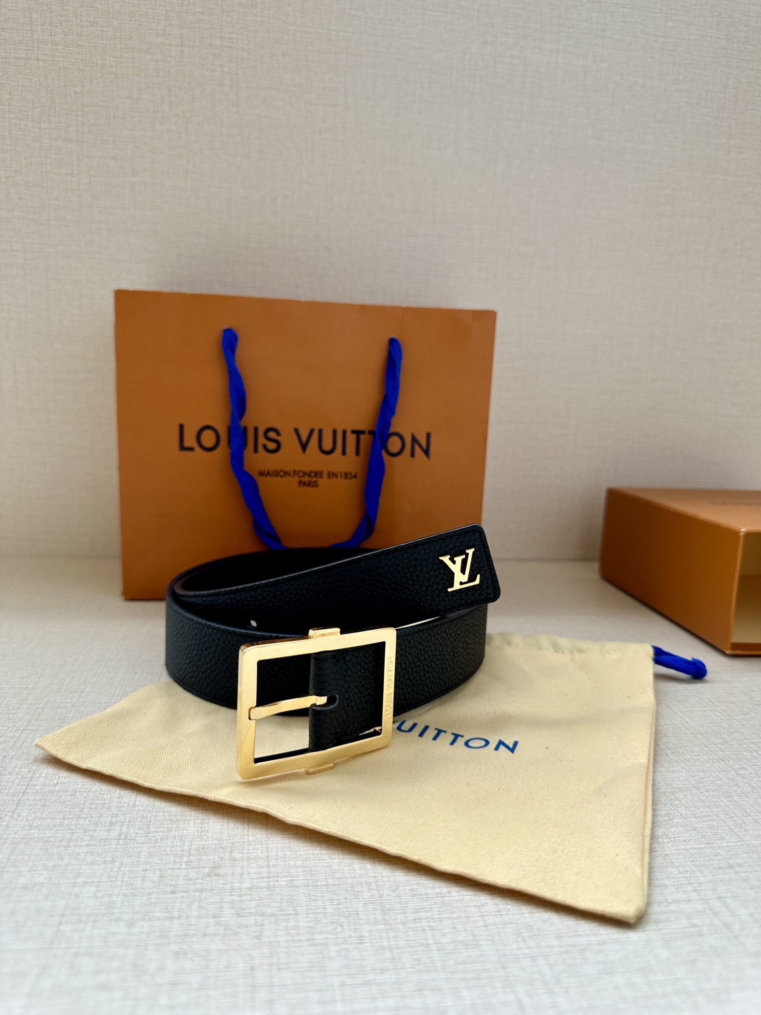 LV Aerogram 35mm Belt M8711U