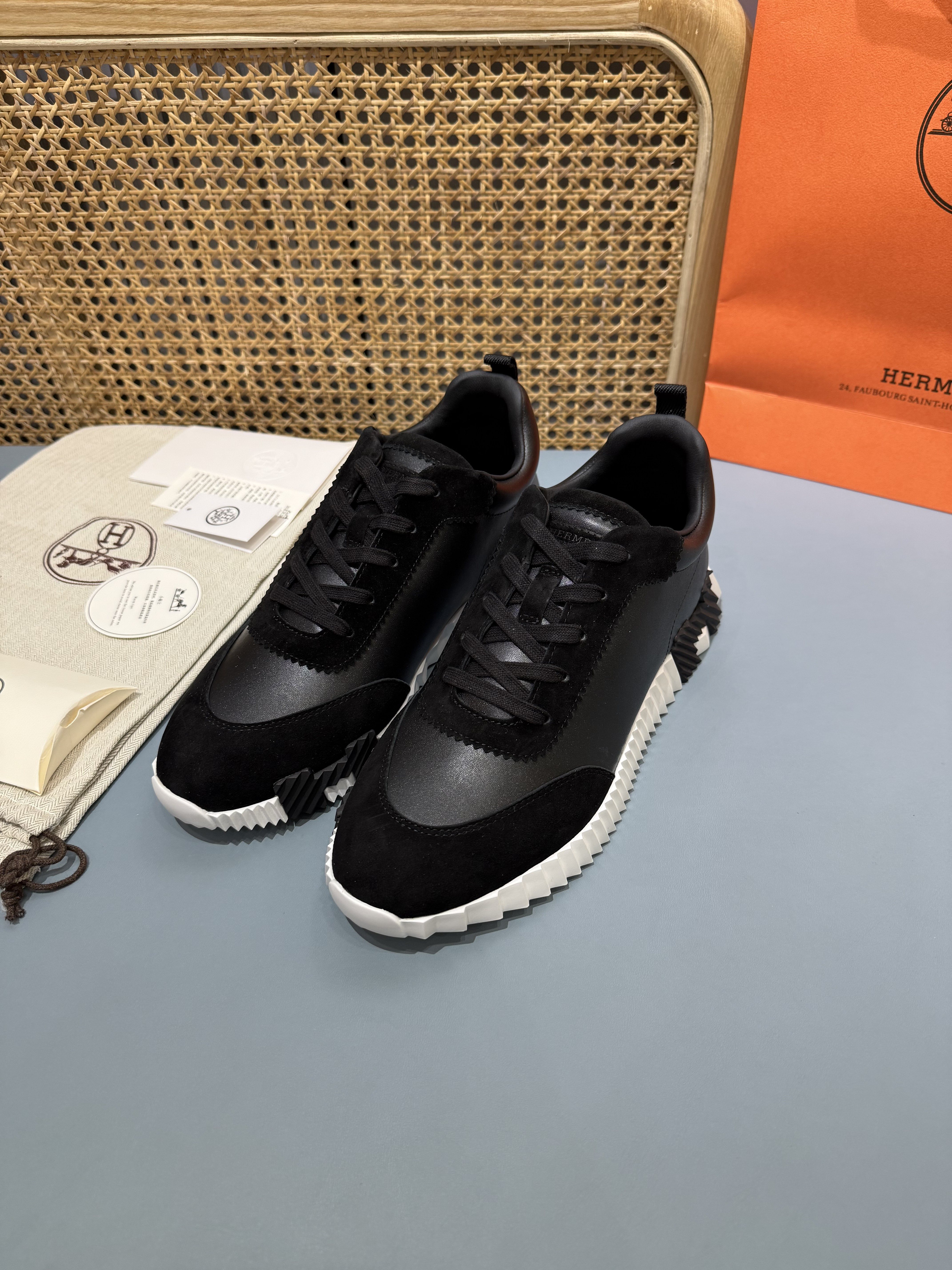 에르메스 Bouncing  스니커즈 남녀공용