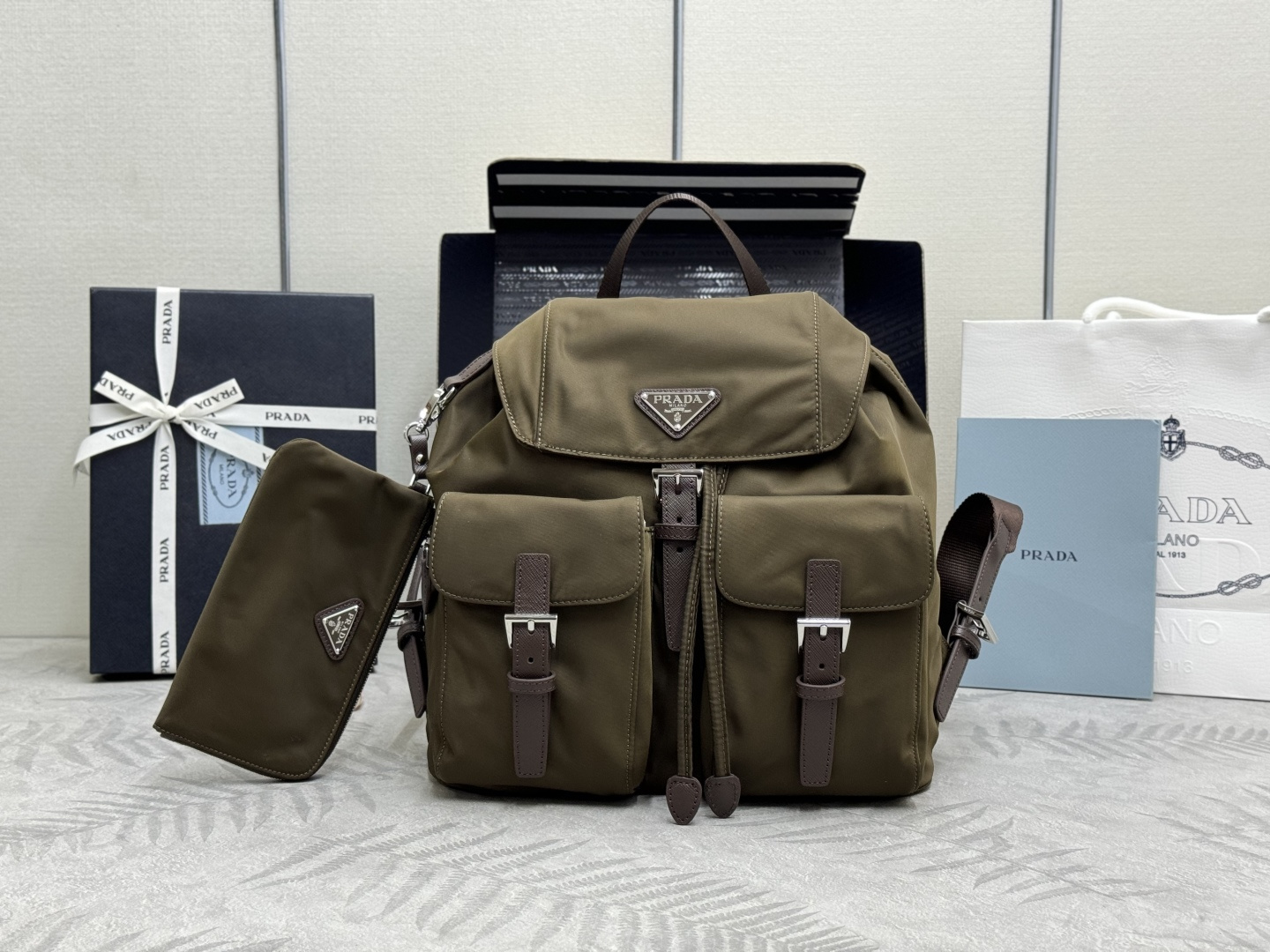 프라다 리나일론 백팩 1BZ811  30x32x15cm